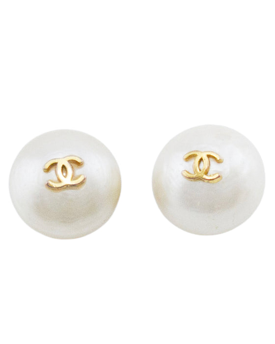 Collection 24 Faux Pearl Clip On Earrings